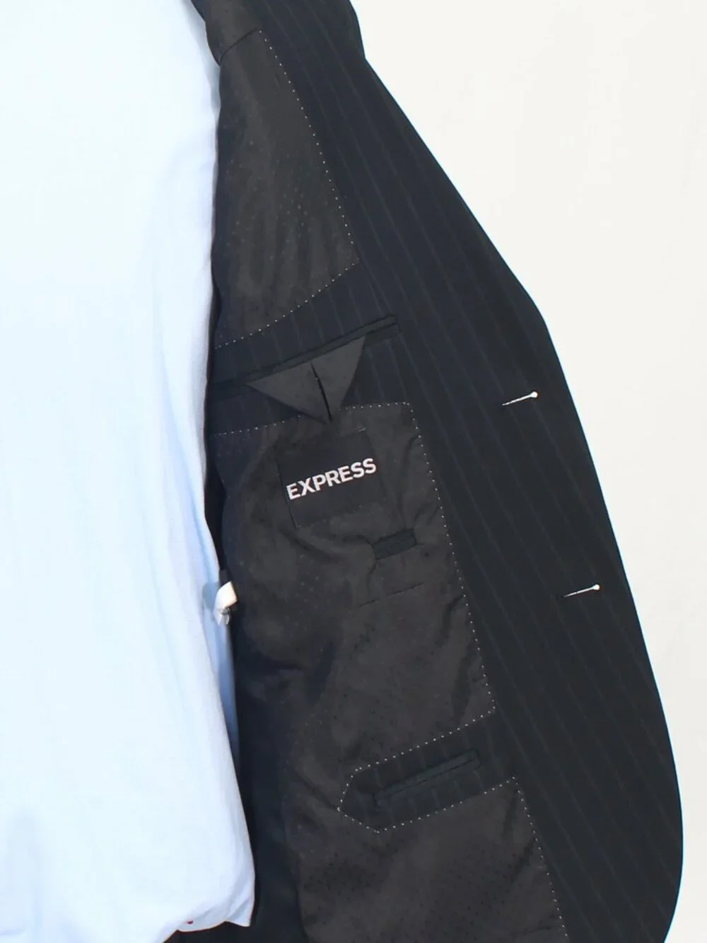 Express 40R 34x32 Black Full Suit 2-Button Stripe R706